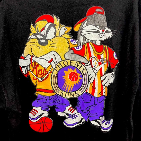 Looney tunes Tee - Picture 2 of 3